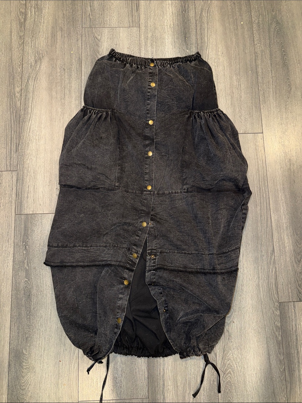 Black Button-Front Midi Skirt with Drawstring Hem